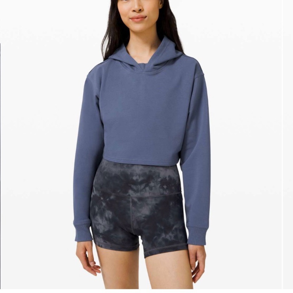 LULULEMON all yours cropped hoodie blue size 2